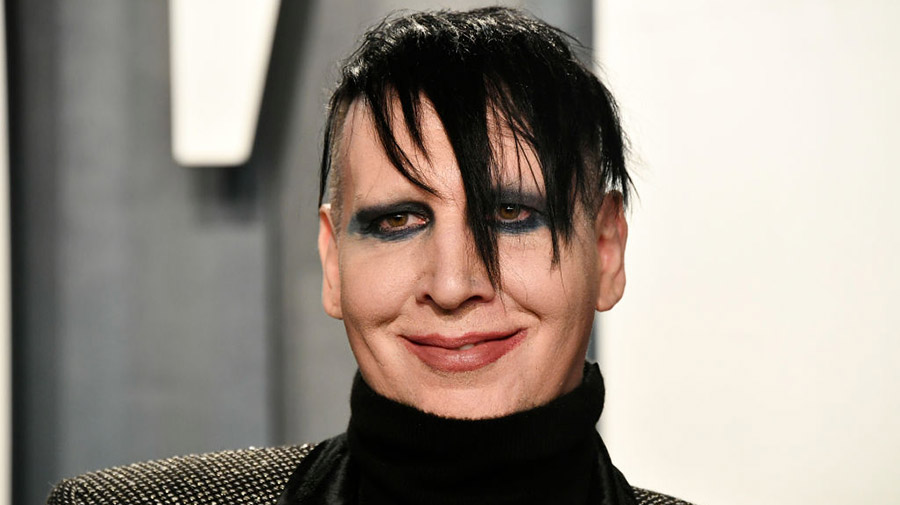 BEVERLY HILLS, CALIFORNIA - FEBRUARY 09: Marilyn Manson attends the 2020 Vanity Fair Oscar Party ho...