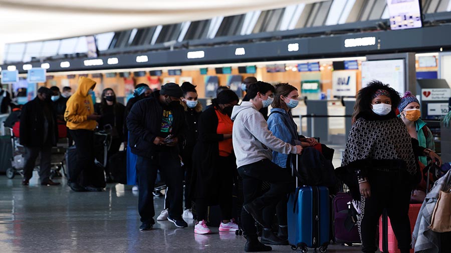 Airlines Cancel Thousands Of Flights As Omicron Cases Surge...